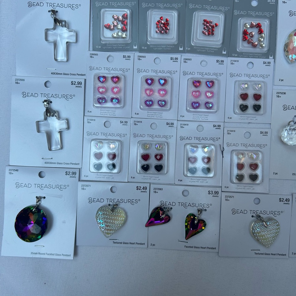 Bead treasures lot of 25 packs
